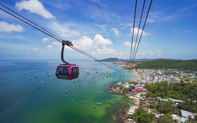 Phu Quoc Day Trip - Explore 4 islands, experience cable car and water park
