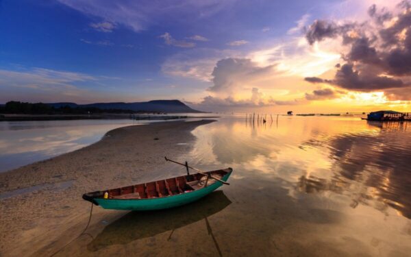 Phu Quoc Day Trip - Fishing big fish in the dawn