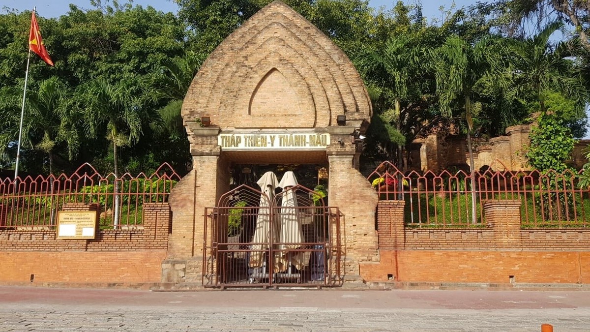 Po Nagar Cham Temples - The Gate Tower