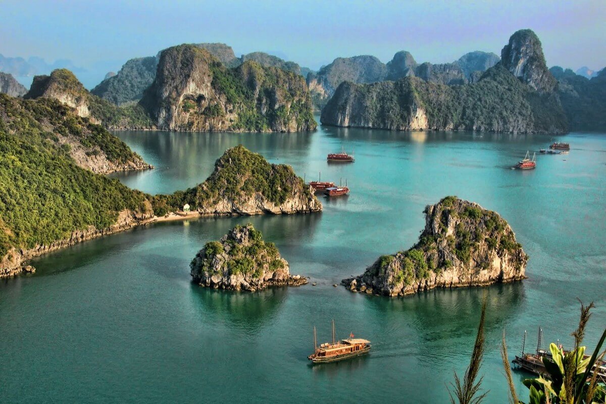 Halong Bay is a breathtaking masterpiece that is definitely worth visiting at least once