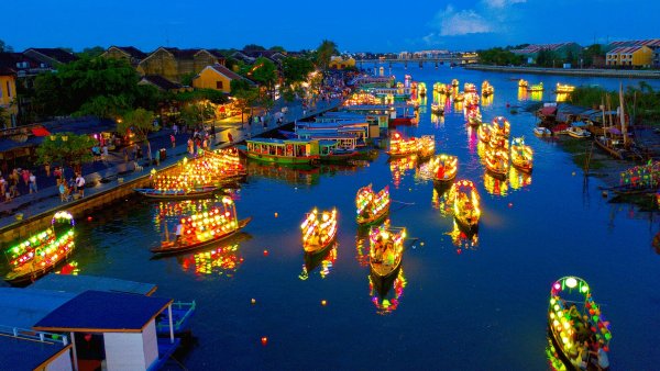 Hoi An Travel Guide Best Things to Do - Take a boat ride along the Thu Bon River