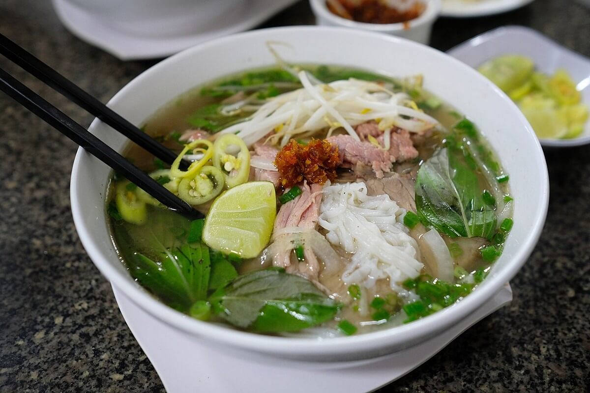 Hanoi Travel Guide: Local Food in Hanoi - Pho