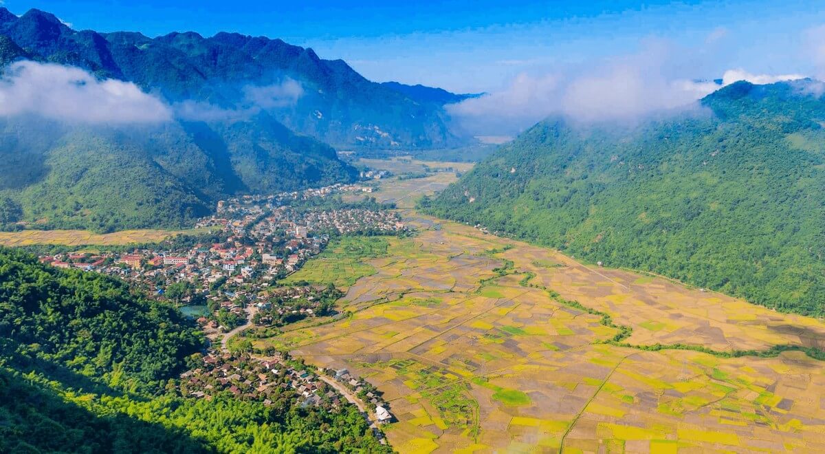 Mai Chau is a lively highland area located in the western part of Hanoi