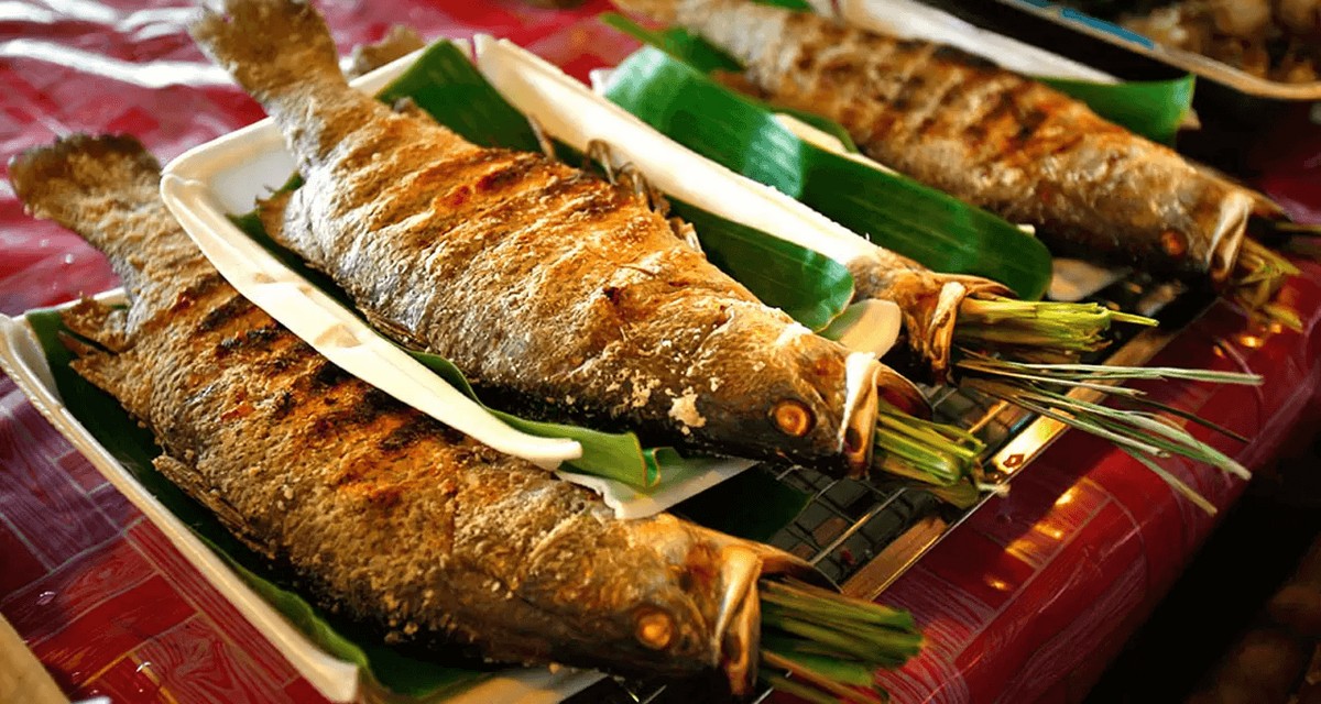 Moc Chau Travel Guide: Must-try Local Food - Grilled Stream Fish