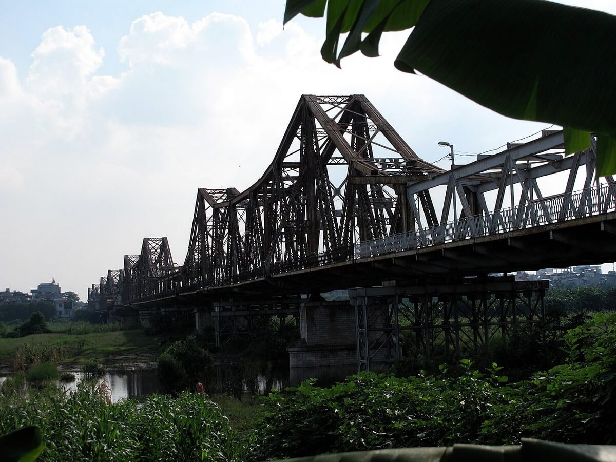 Hanoi Travel Guide: Must-Visit Places in Hanoi - Long Bien Bridge