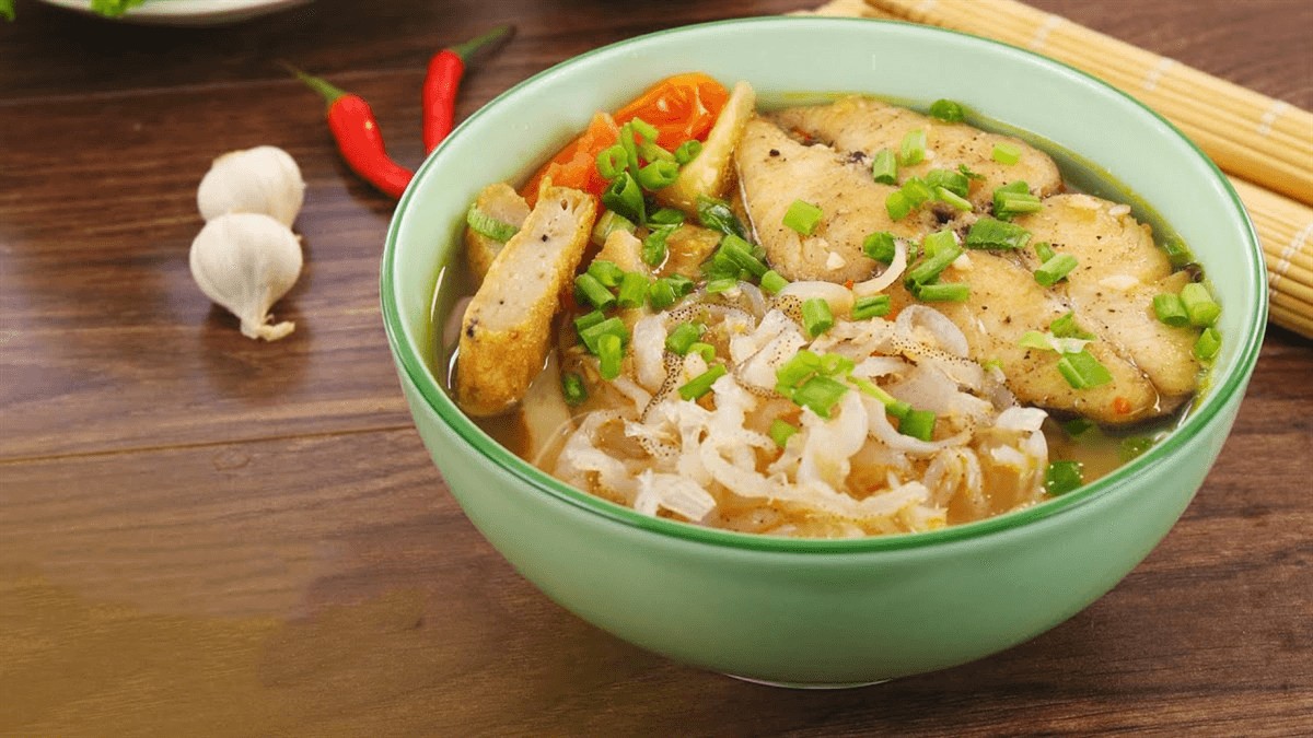 Nha Trang Travel Guide Must-Try Food - Bun Sua