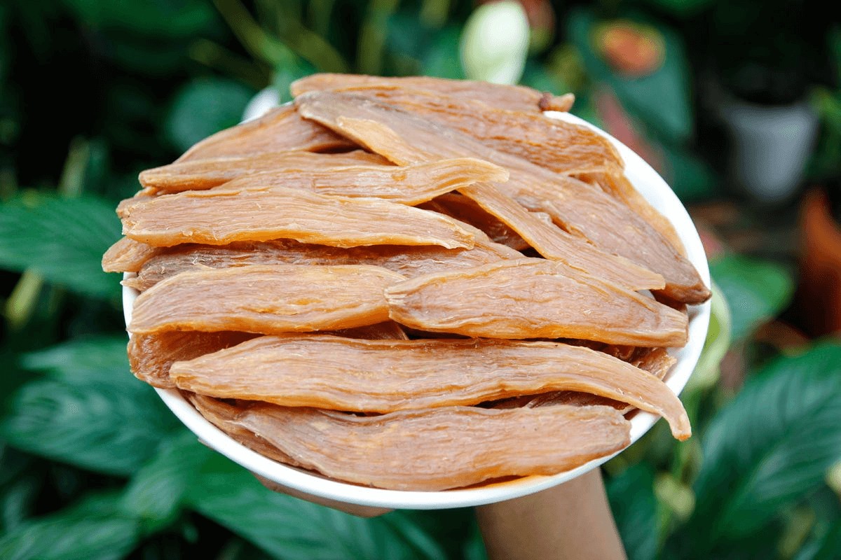 Quang Binh Travel Guide: Must-try Local Food - Dried Sweet Potato (Khoai Dẻo)