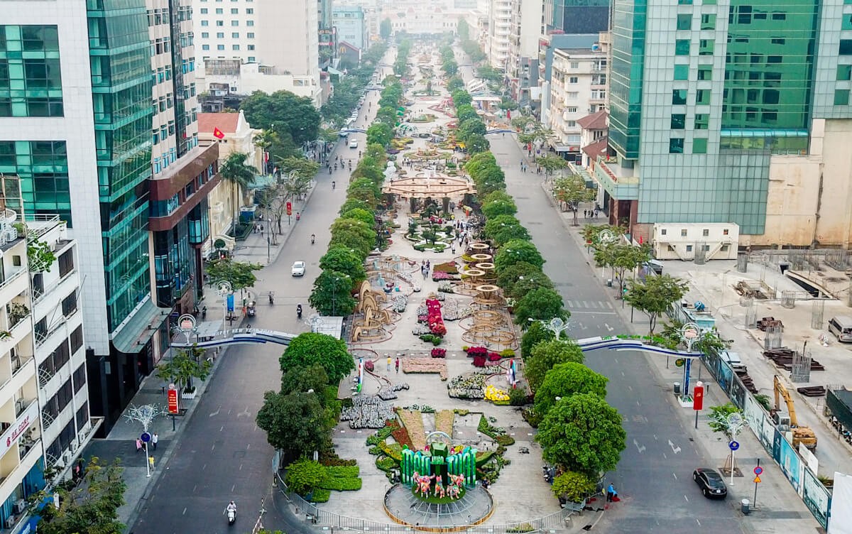 Saigon Travel Guide: Top-Rated Destinations - Nguyen Hue Walking Street
