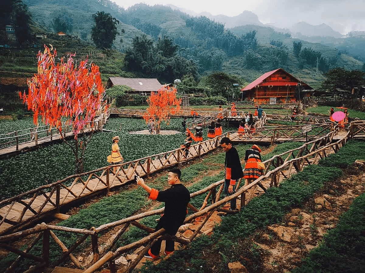 Sapa Travel Guide: Best Things to Do - Trek to the local villages