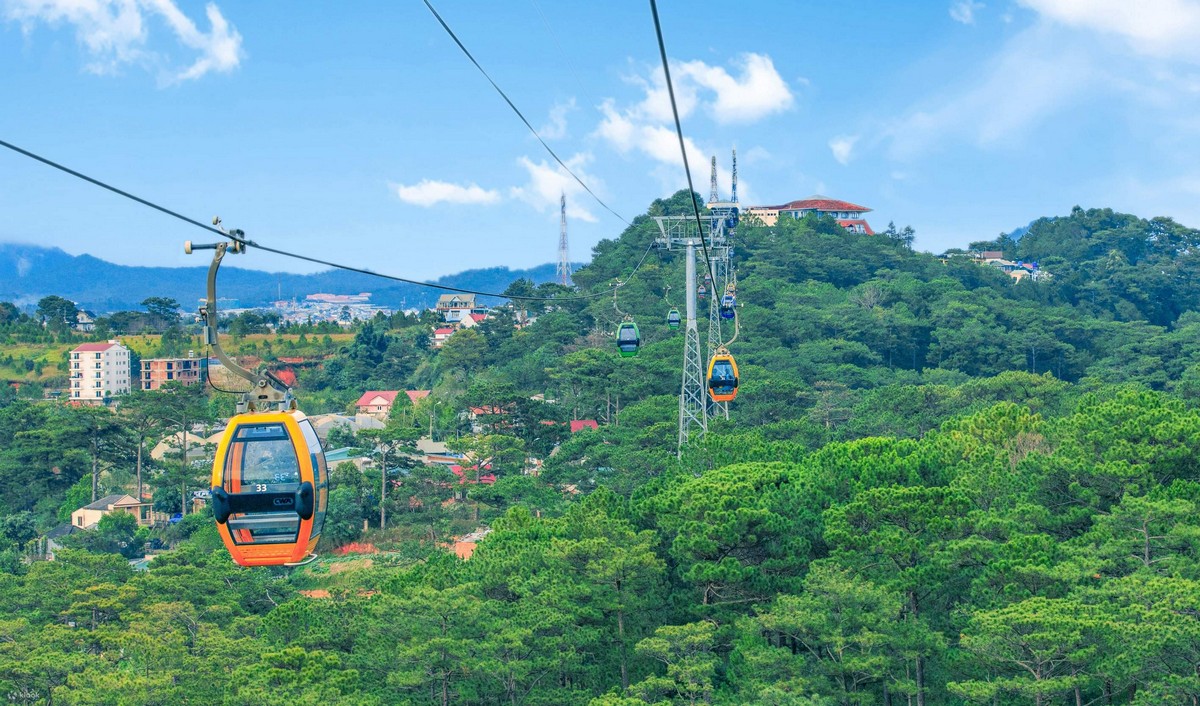Things to Do in Da Lat - Take the Cable Car to Truc Lam Pagoda