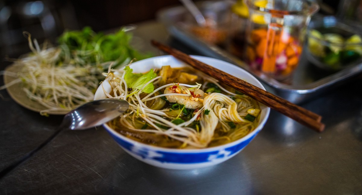 Things to Do in Da Nang - Indulge in all the tasty local dishes in Da Nang