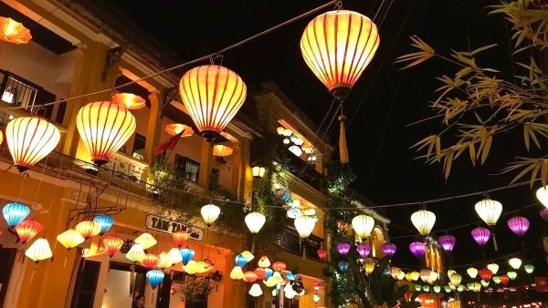 Things to Do in Hoi An - Witness the Vibrant Lantern Festival