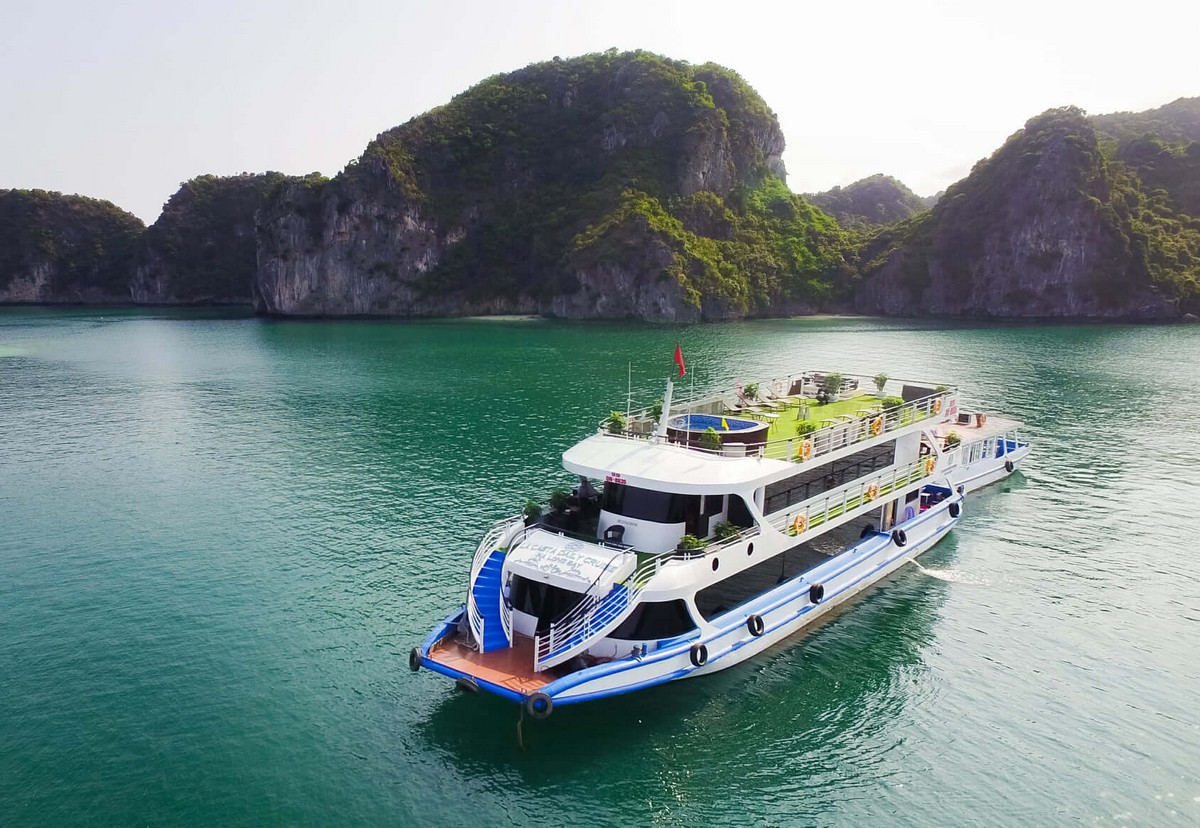 Things to do in Halong Bay - Cruise experiences