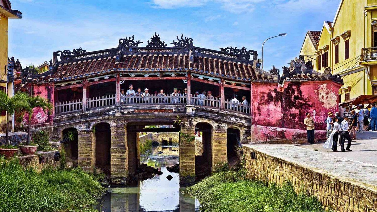 Tourist Attractions in Hoi An - Japanese Bridge