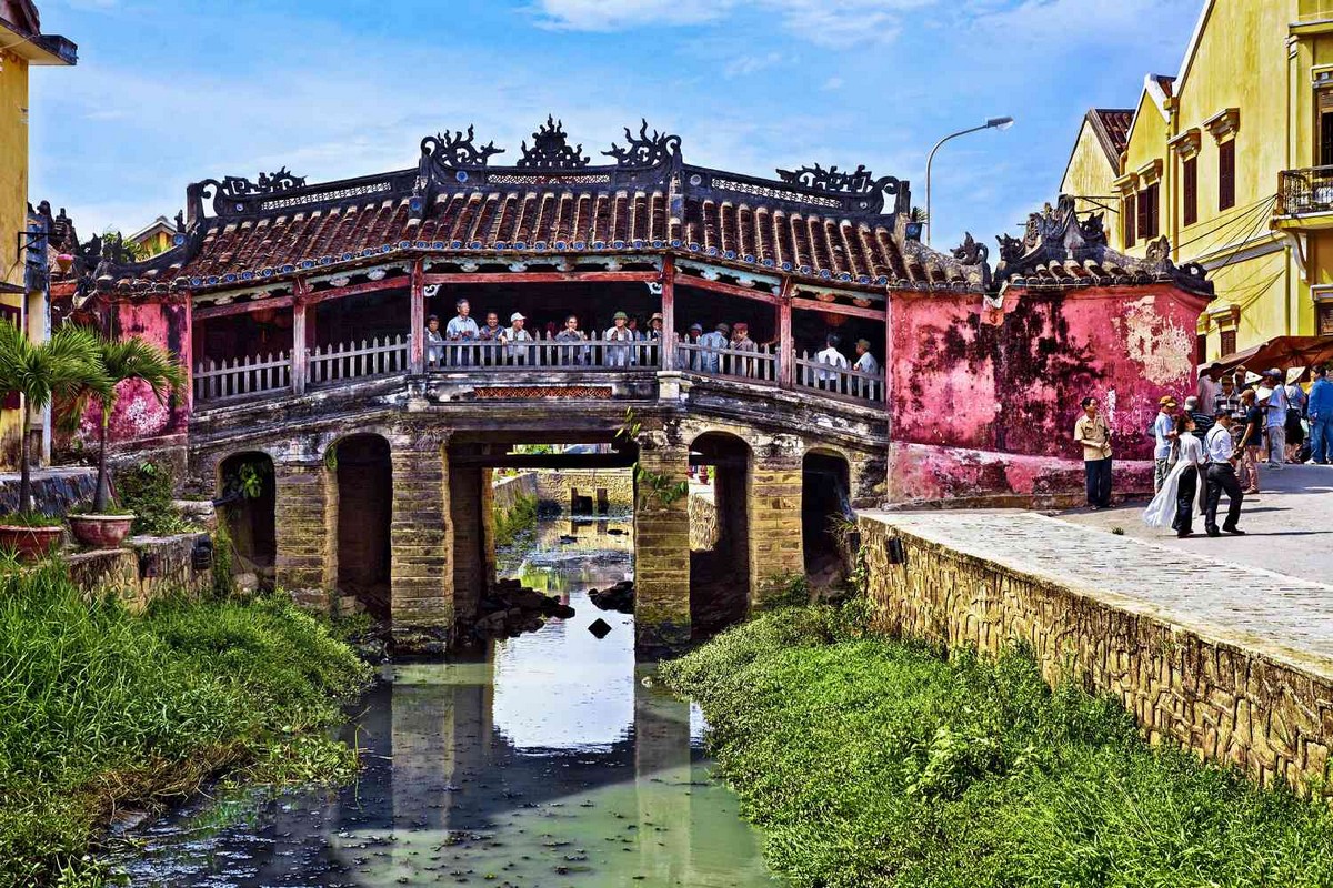 Tourist Attractions in Hoi An - Japanese Bridge