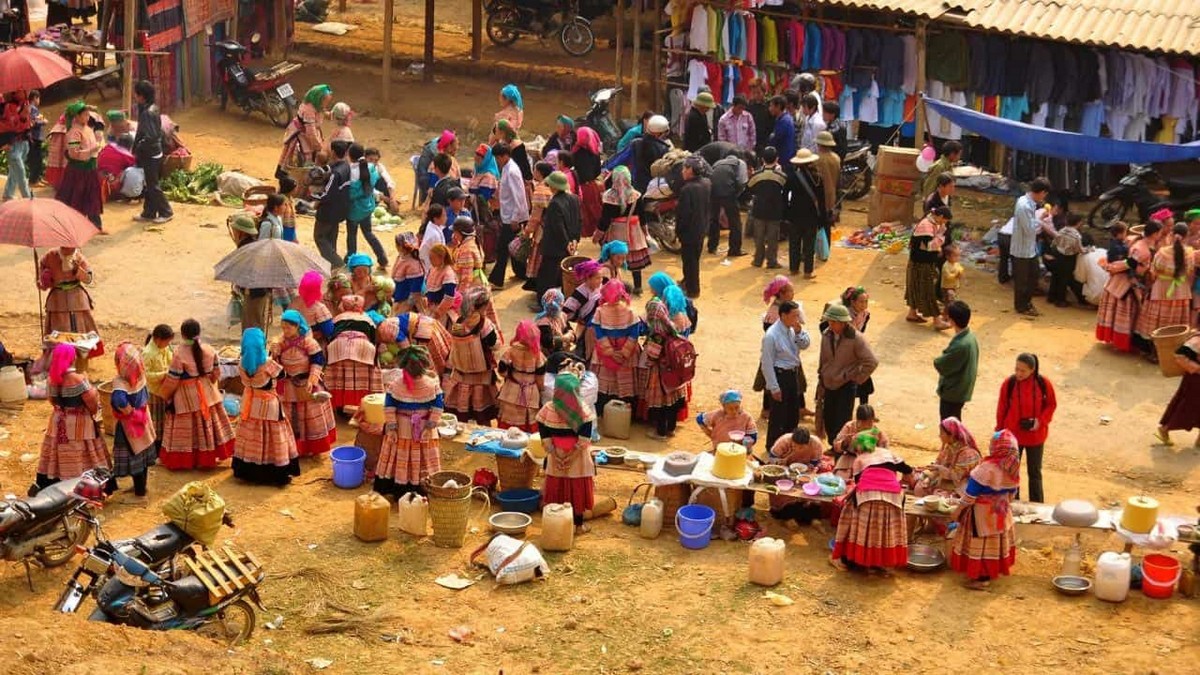 Best Things to Do in Sapa - Go Shopping for Regional Specialties in the Bac Ha Market