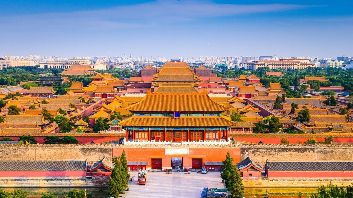 China, the largest country in Asia, boasts diverse landscapes and a rich cultural heritage