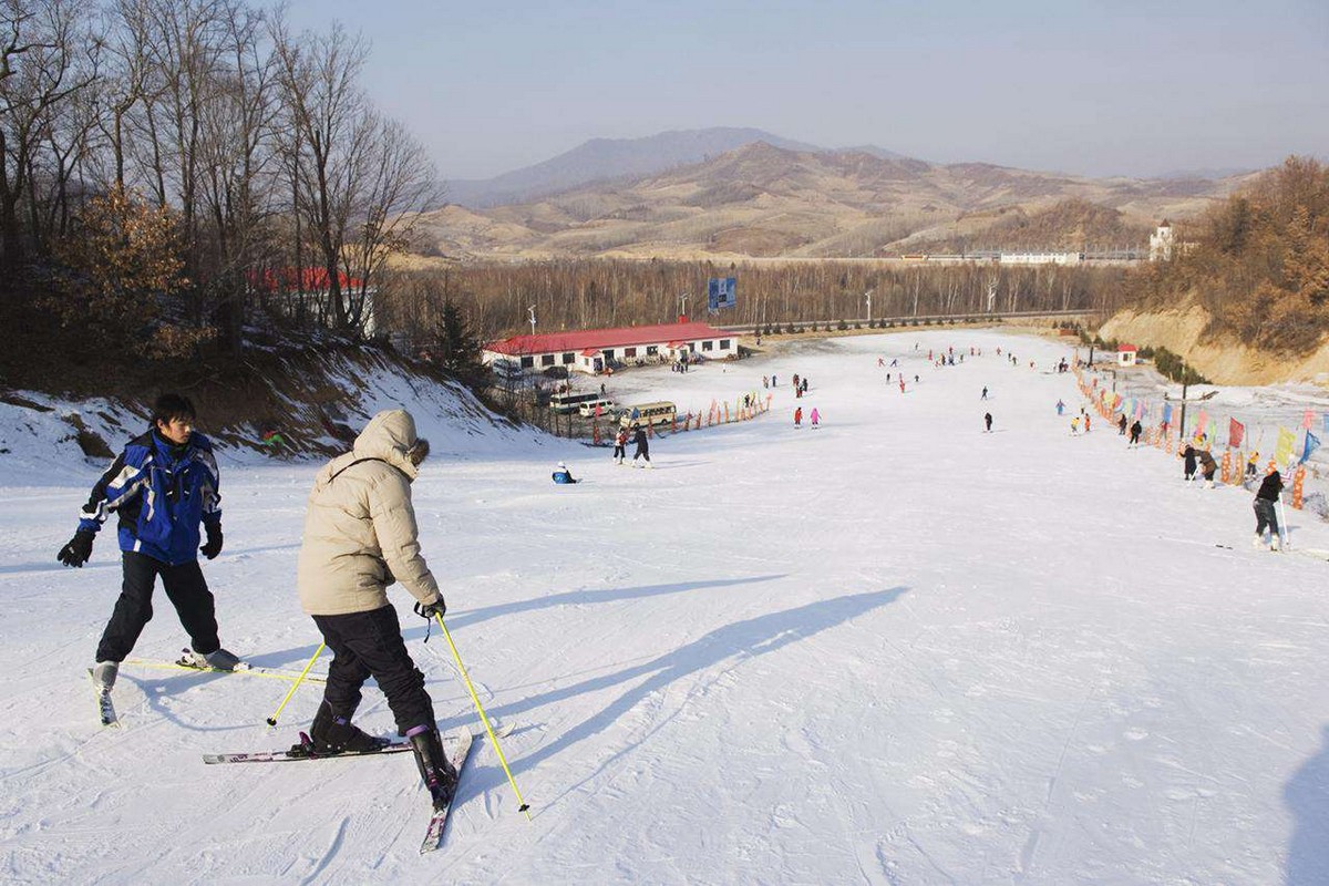 Embrace winter fun with China's impressive snow destinations