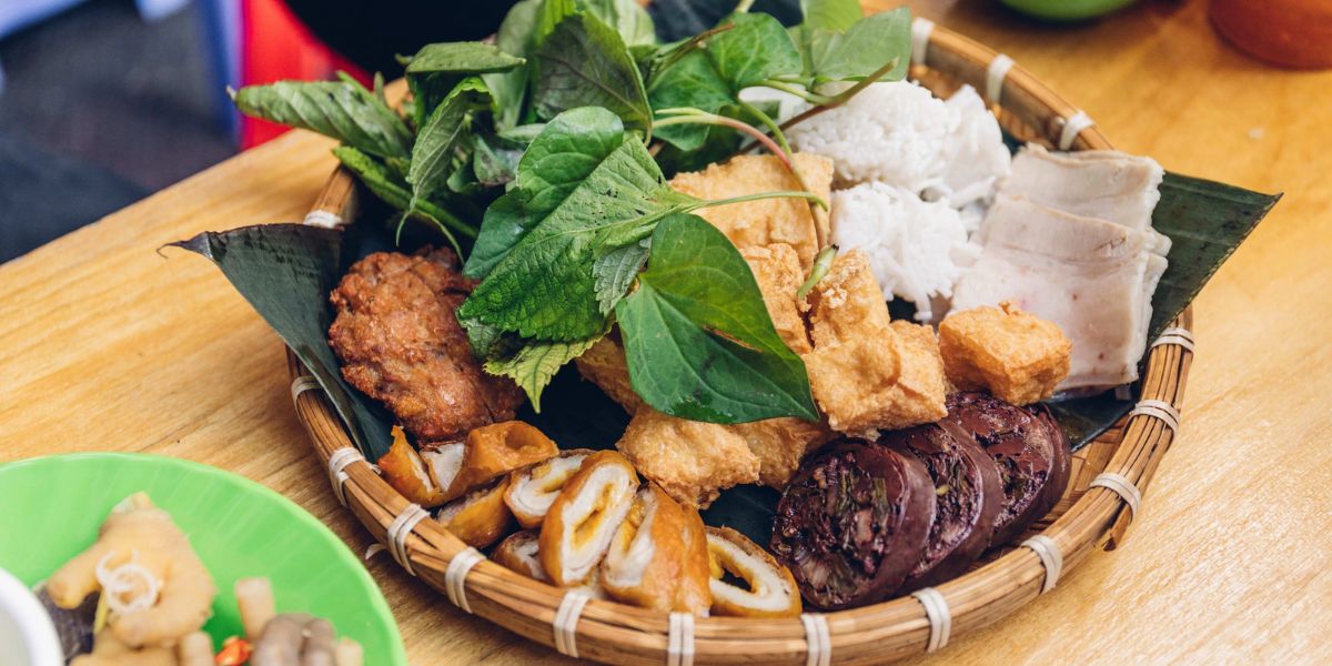 Serving and Eating Rituals of Bun Dau Mam Tom