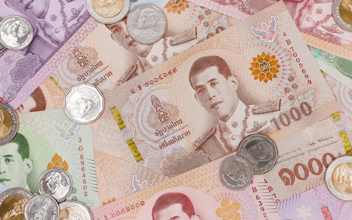 Thailand Travel Guide: Thailand's monetary unit is the Baht