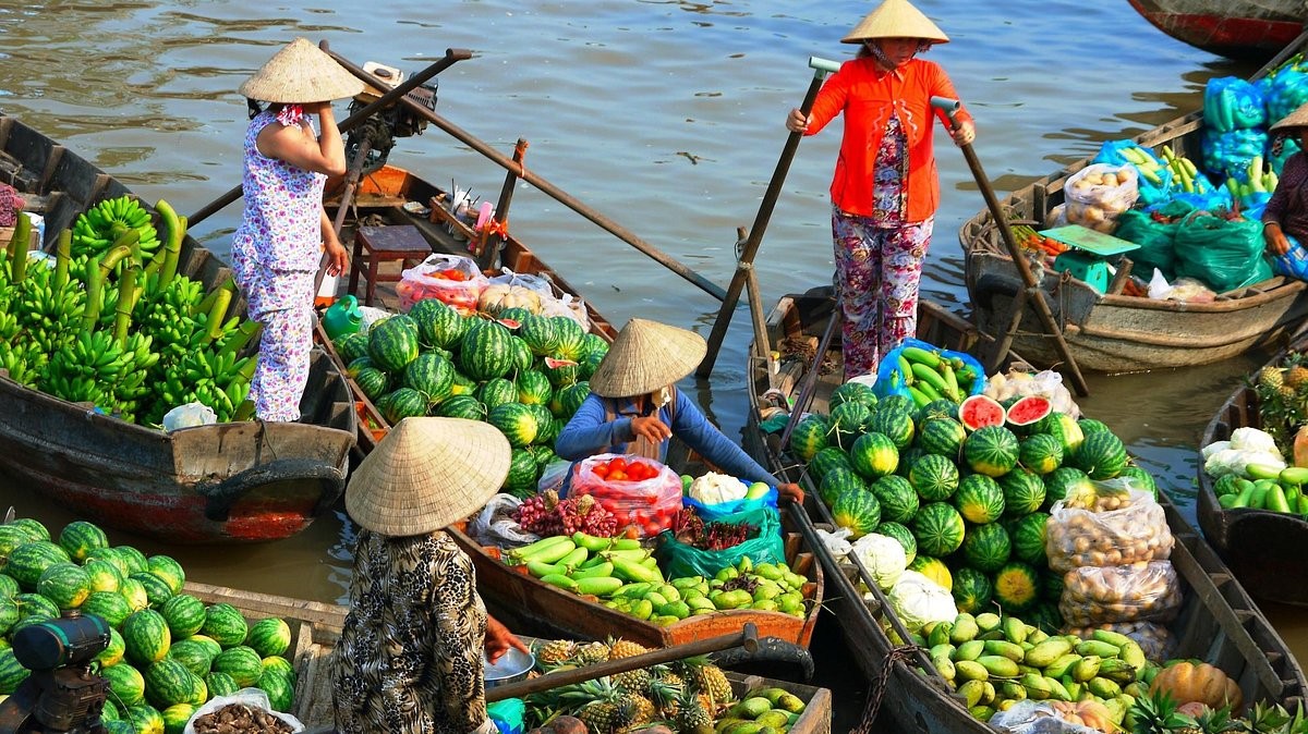 Things to Do in Mekong Delta - Enjoy the Lively Atmosphere of Phong Dien Floating Markets