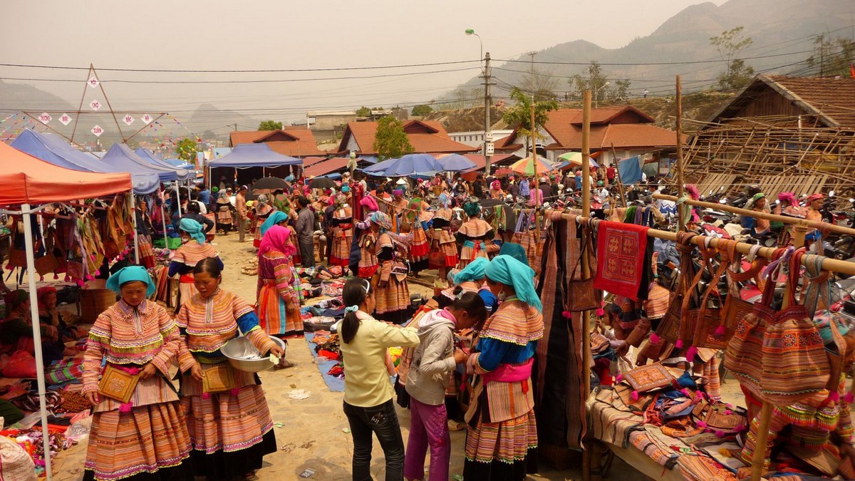 Tourist Attractions in Sapa - Bac Ha Market