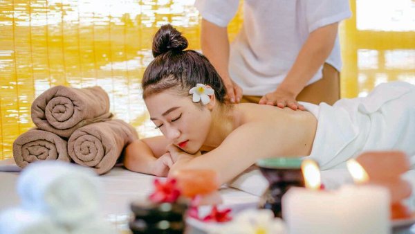 Vietnam boasts a multitude of spas, wellness centers, and traditional massage parlors offering authentic Vietnam massages