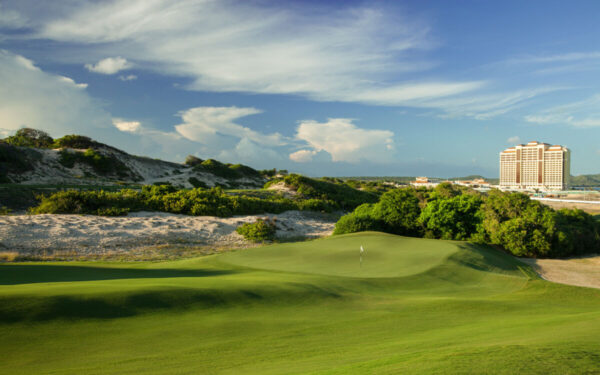 Golfing Getaway in Southern Vietnam - Ho Chi Minh City - Vung Tau - 6 Days 5 Nights