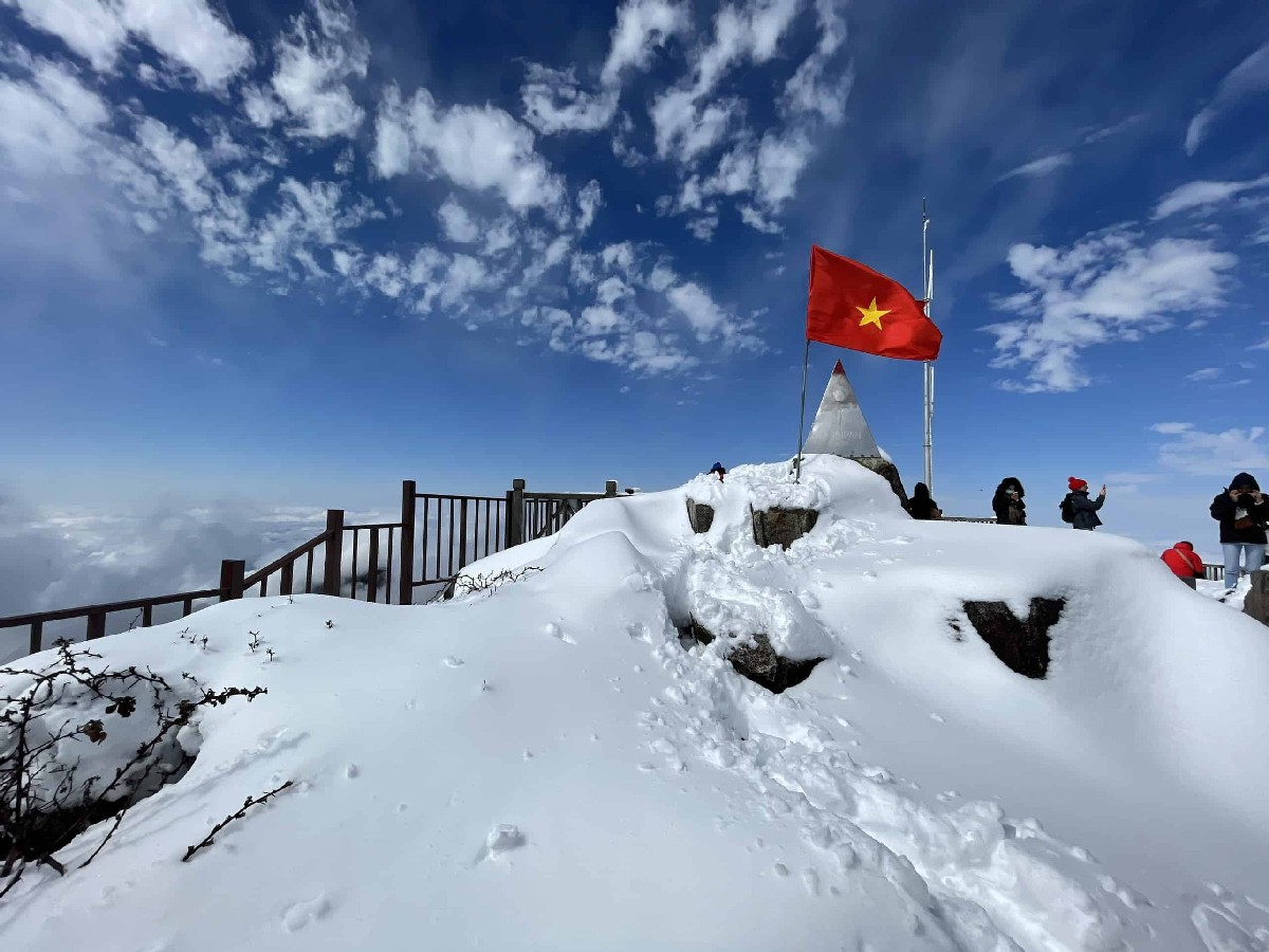 Sapa Vietnam Winter It is a fantastic time to conquer Mt Fansipan