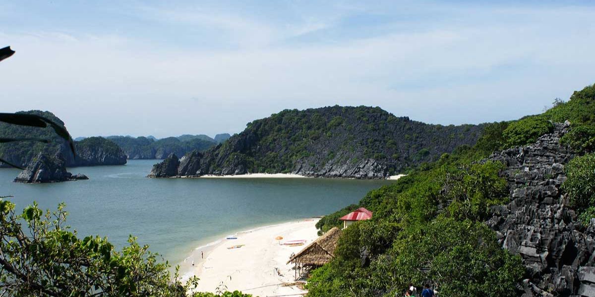 The best time to visit Lan Ha Bay is during the dry season, from October to April