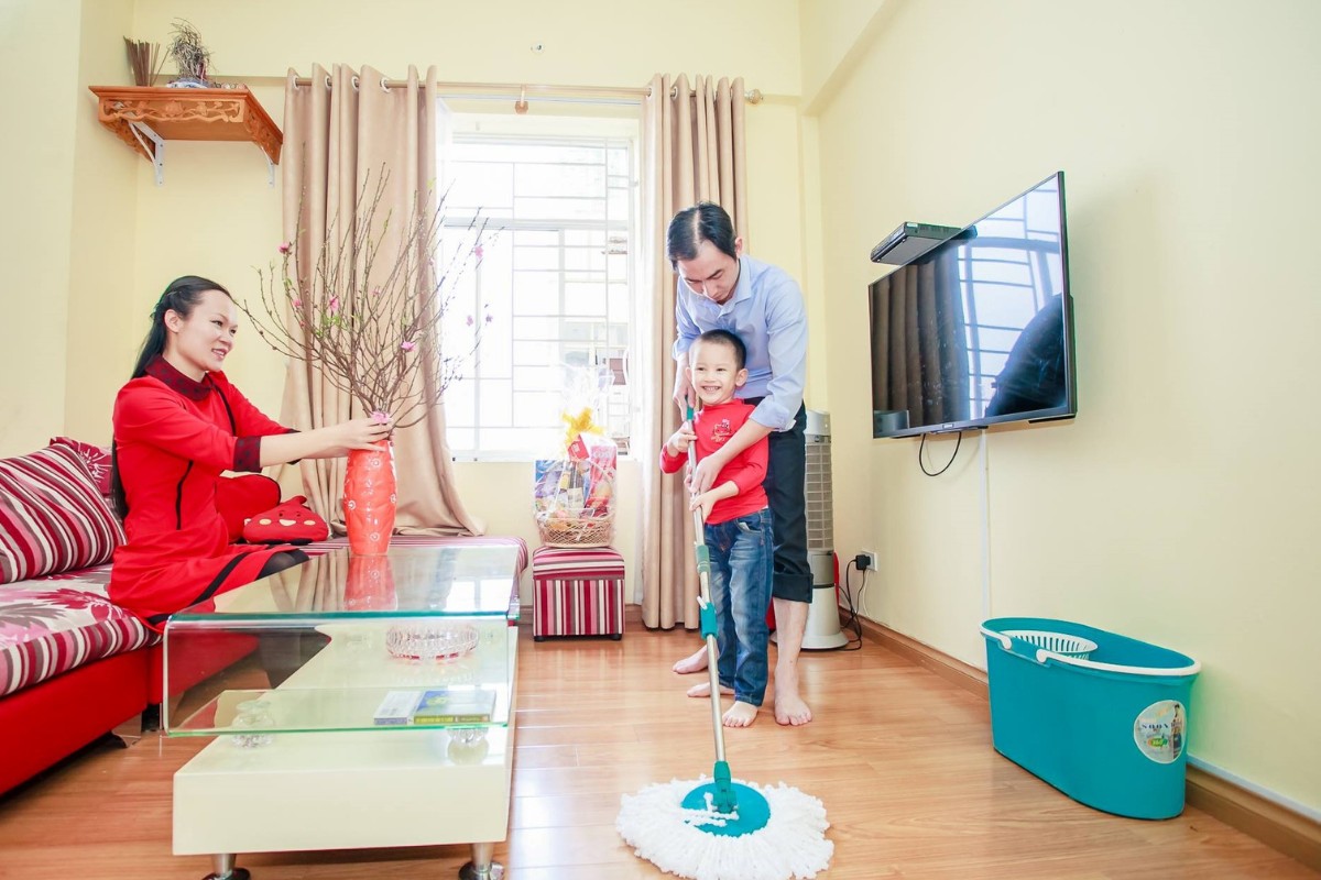 tet vietnamese new year Cleaning and decorating houses precedes Tet Holiday, symbolizing renewal and welcoming good fortune