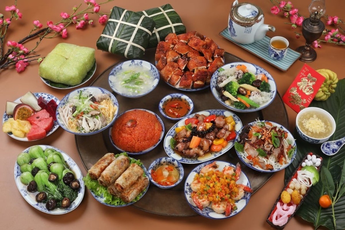 tet vietnamese new year Northern Vietnamese Tet foods include Chung cake, Xoi gac, and Vietnamese pork roll
