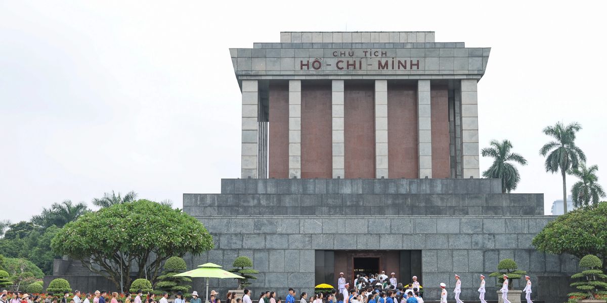 Establishment of Ho Chi Minh Mausoleum