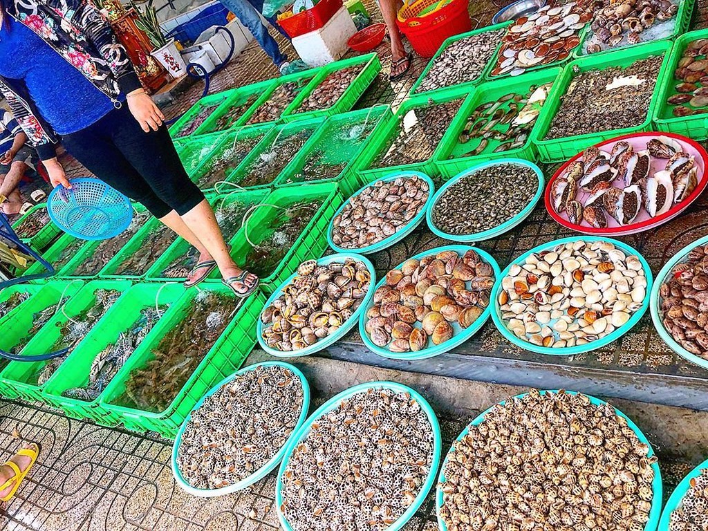 Things to Do in Vung Tau You can buy a variety of fresh seafood in Xom Luoi Market