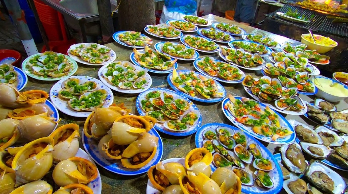 Vung Tau Vietnam You could enjoy the freshest and most delicious seafood here
