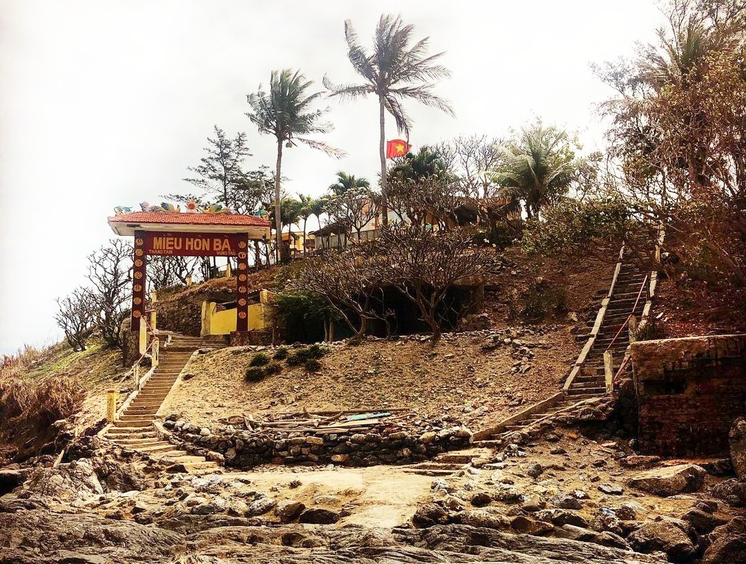 Hon Ba Island Vung Tau Hon Ba Temple was built to worship the deity Thuy Long Than Nu
