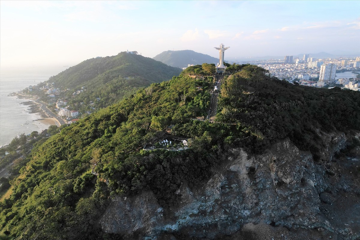Small Mountain Vung Tau Small Mountain is a popular tourist attraction in Vung Tau