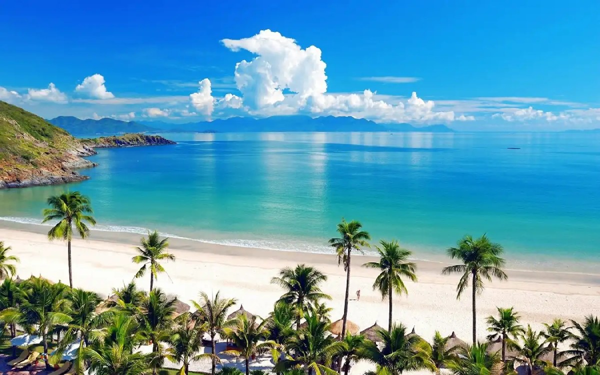 Da Nang Vietnam Beaches The best time to visit Da Nang is from February to May