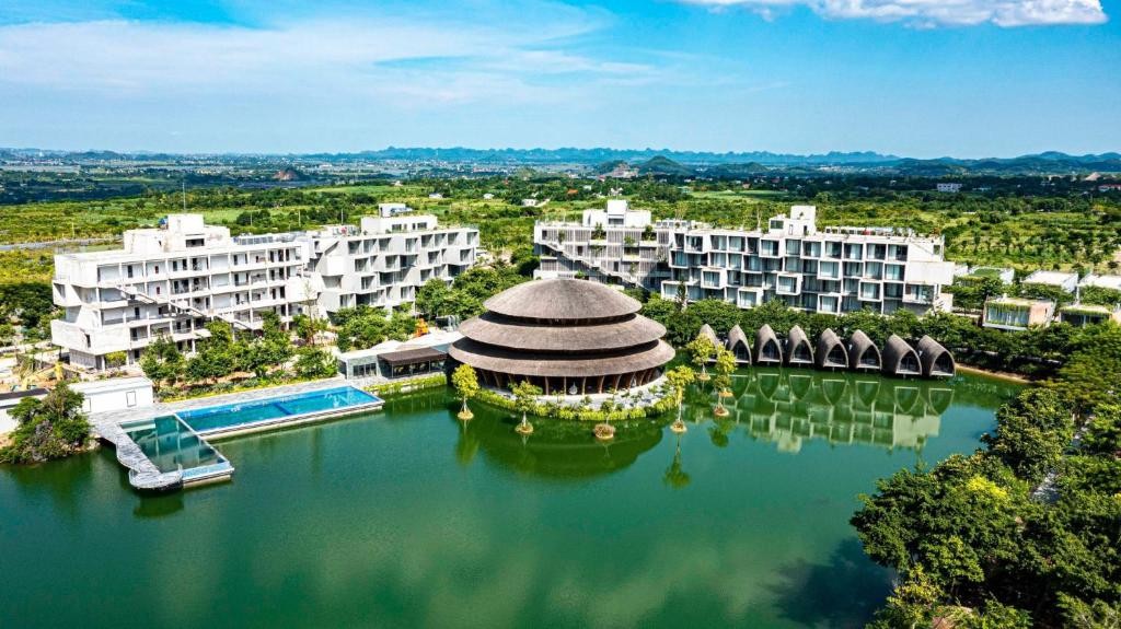 Ninh Binh Accommodation Wyndham Grand Vedana Ninh Binh Resort is a luxurious and eco-friendly retreat