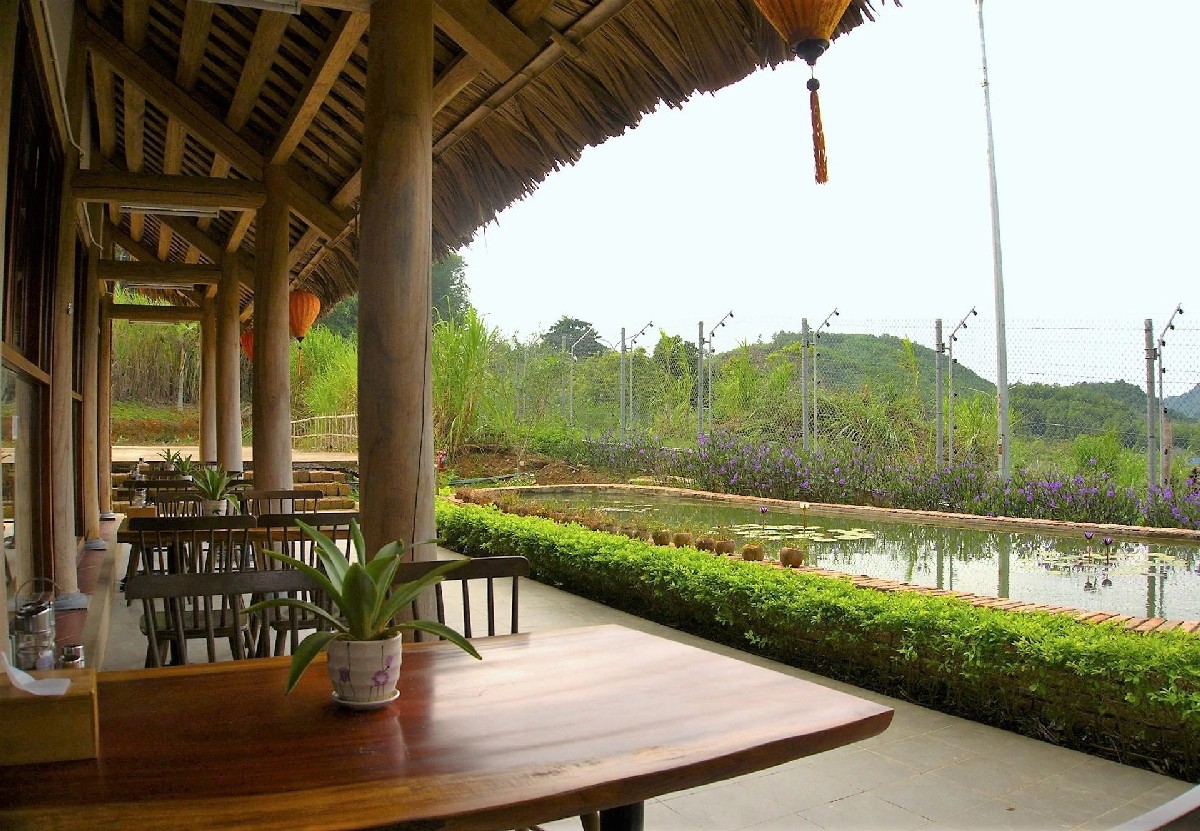 Ninh Binh Bear Sanctuary On-site restaurant