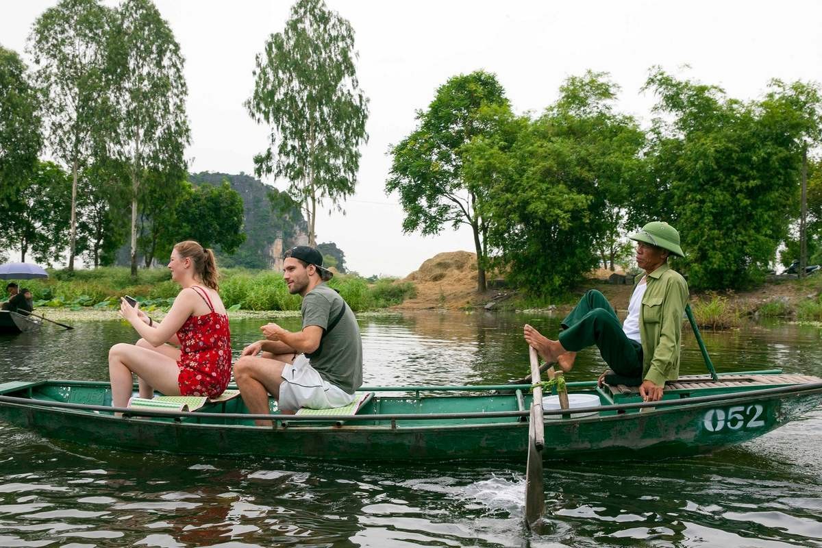 Ninh Binh Boat Tour A boat tour at Tam Coc Ninh Binh is truly worth experiencing