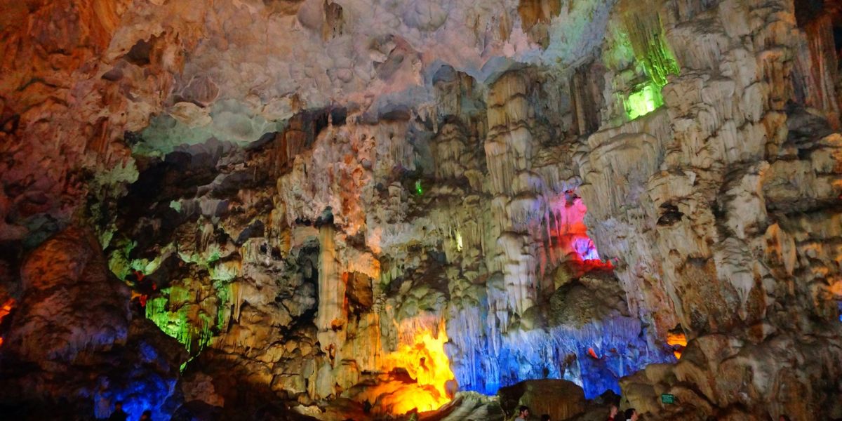 Practical Tips for Travelers to Thien Cung Cave Entrance fees, Timings, and Facilities