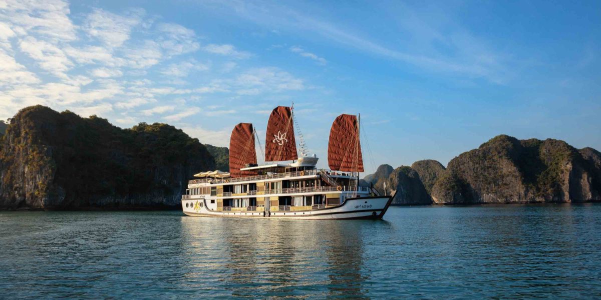 Ha Long Bay Cruise 1 Night Orchid Classic Cruise