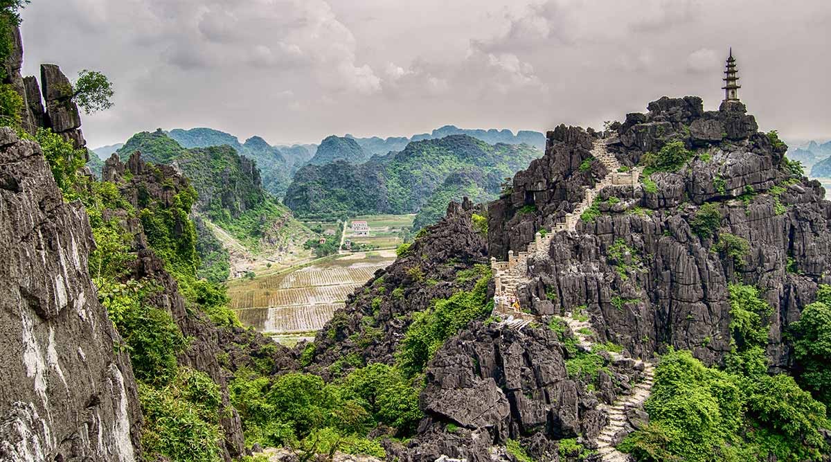 Mua Caves Ninh Binh is known for many folklores