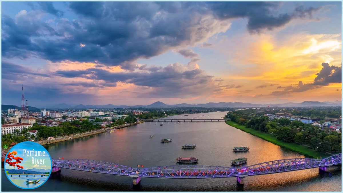 Experience the Mesmerizing Sunset on the Perfume River