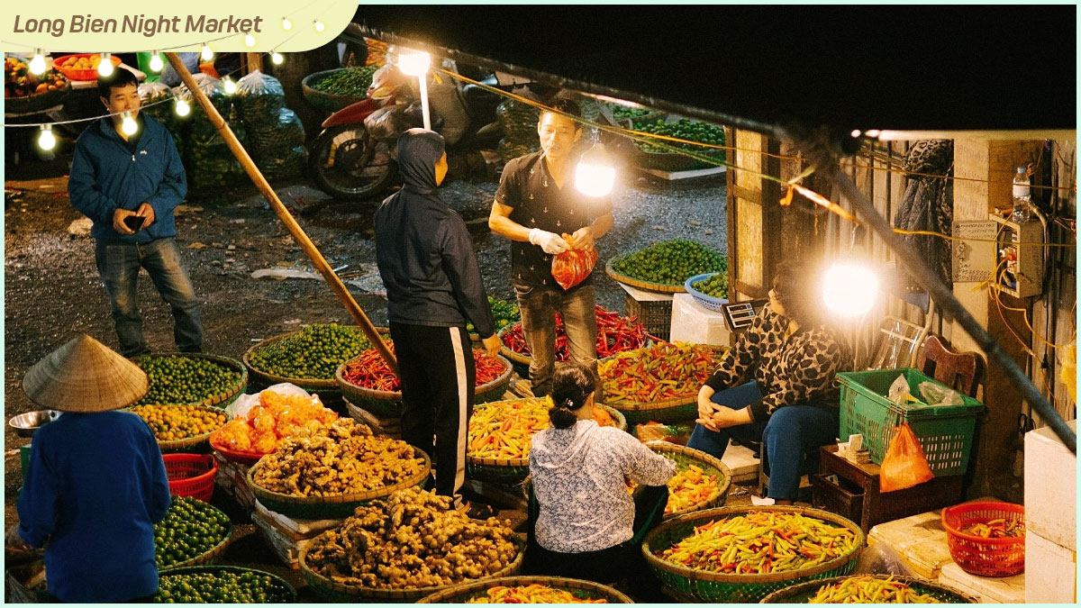 Ha Noi Night Market - Long Bien Night Market