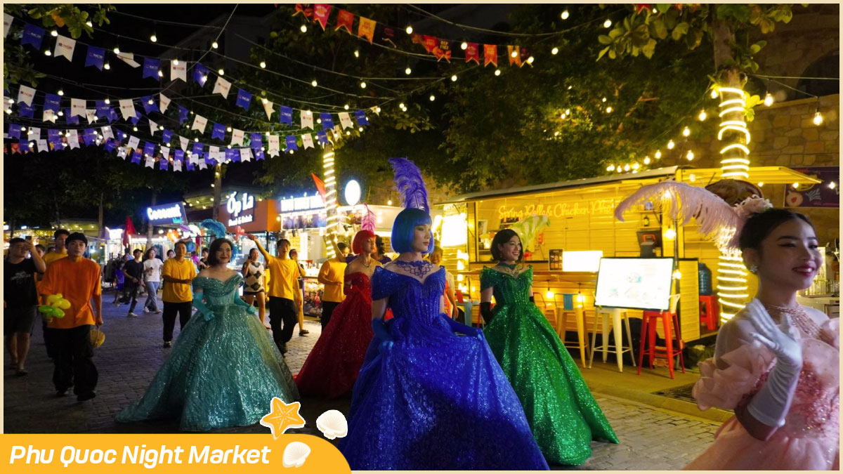 There are many things to experience in Phu Quoc Night Market