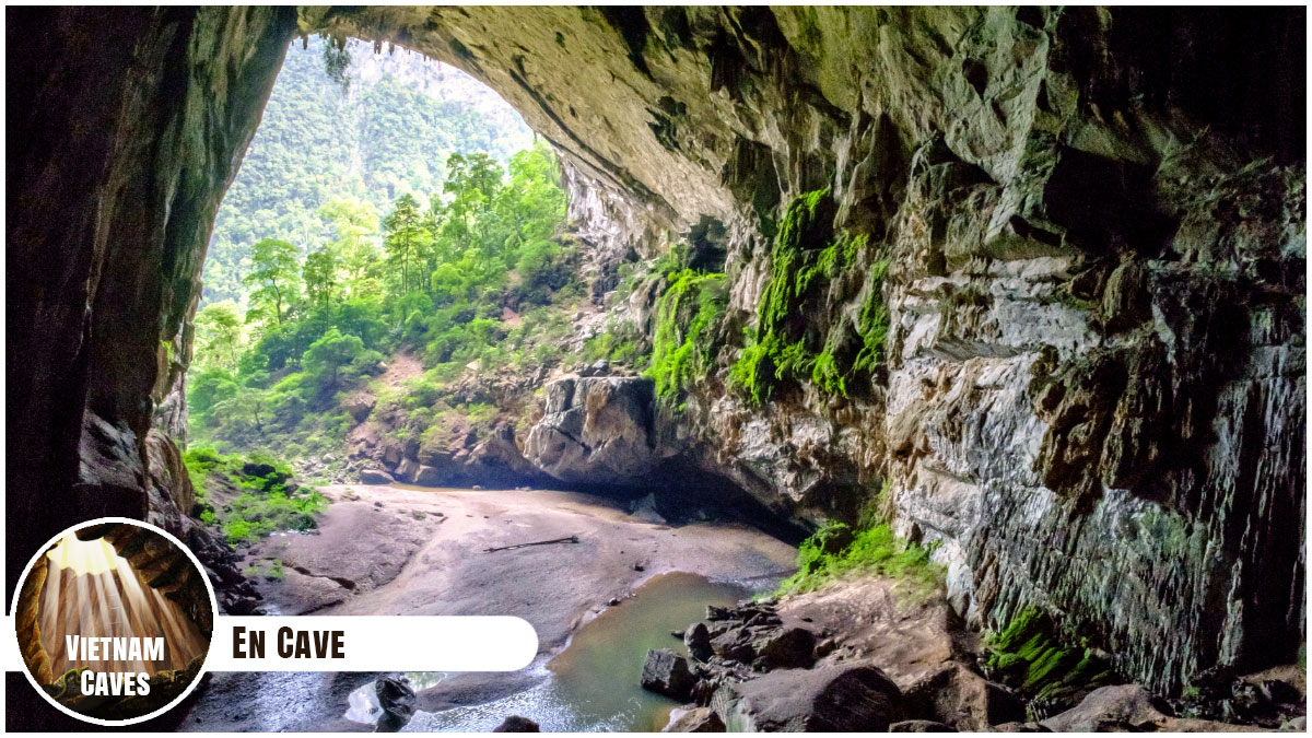 Vietnam Caves - En Cave