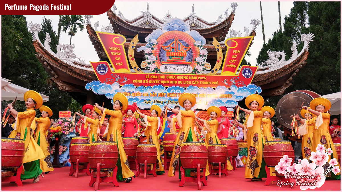 Vietnamese Spring Festival - Perfume Pagoda Festival